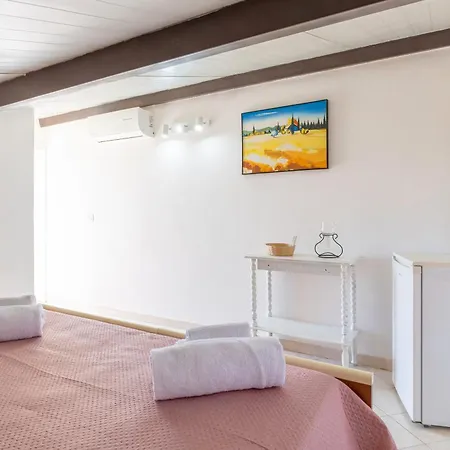 Forino Ragusa Villa *